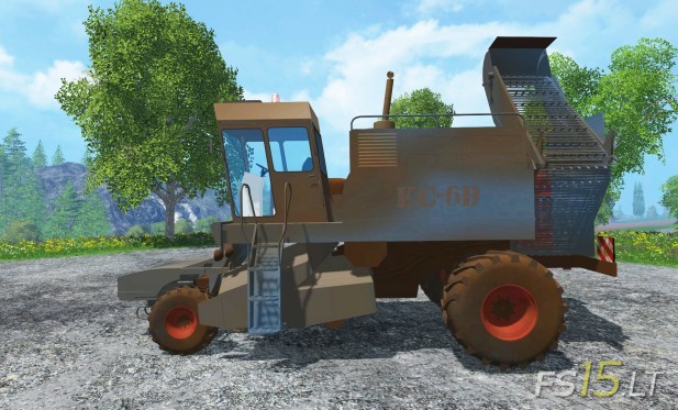 KS-6B-Sugarbeet-Harvester-Dirt-2