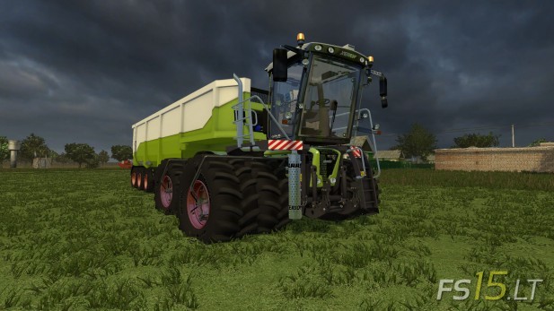 Claas-Xerion-Saddle-Trac-3800-1